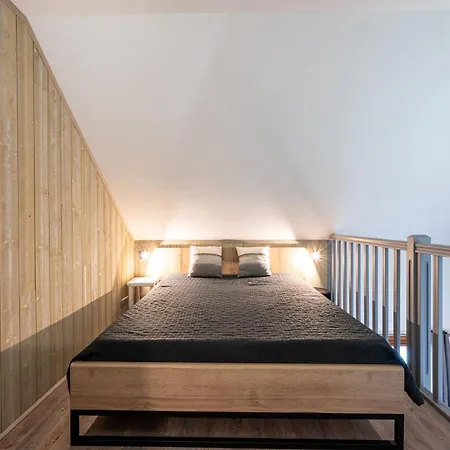 C21 Apartment *