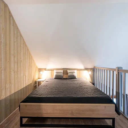 C21 Apartment *