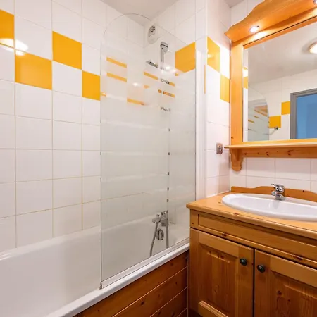 Apartment C21